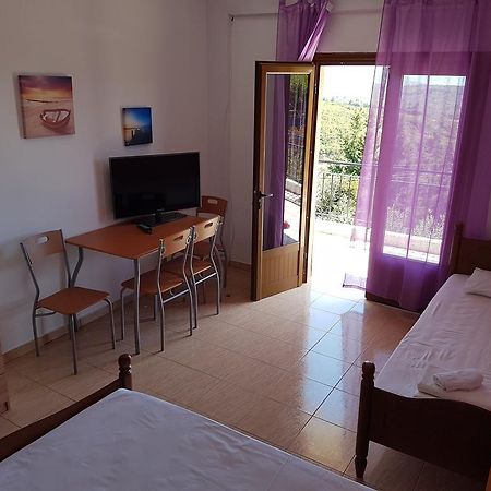 Vila Melpo Apartments Ilias エクステリア 写真